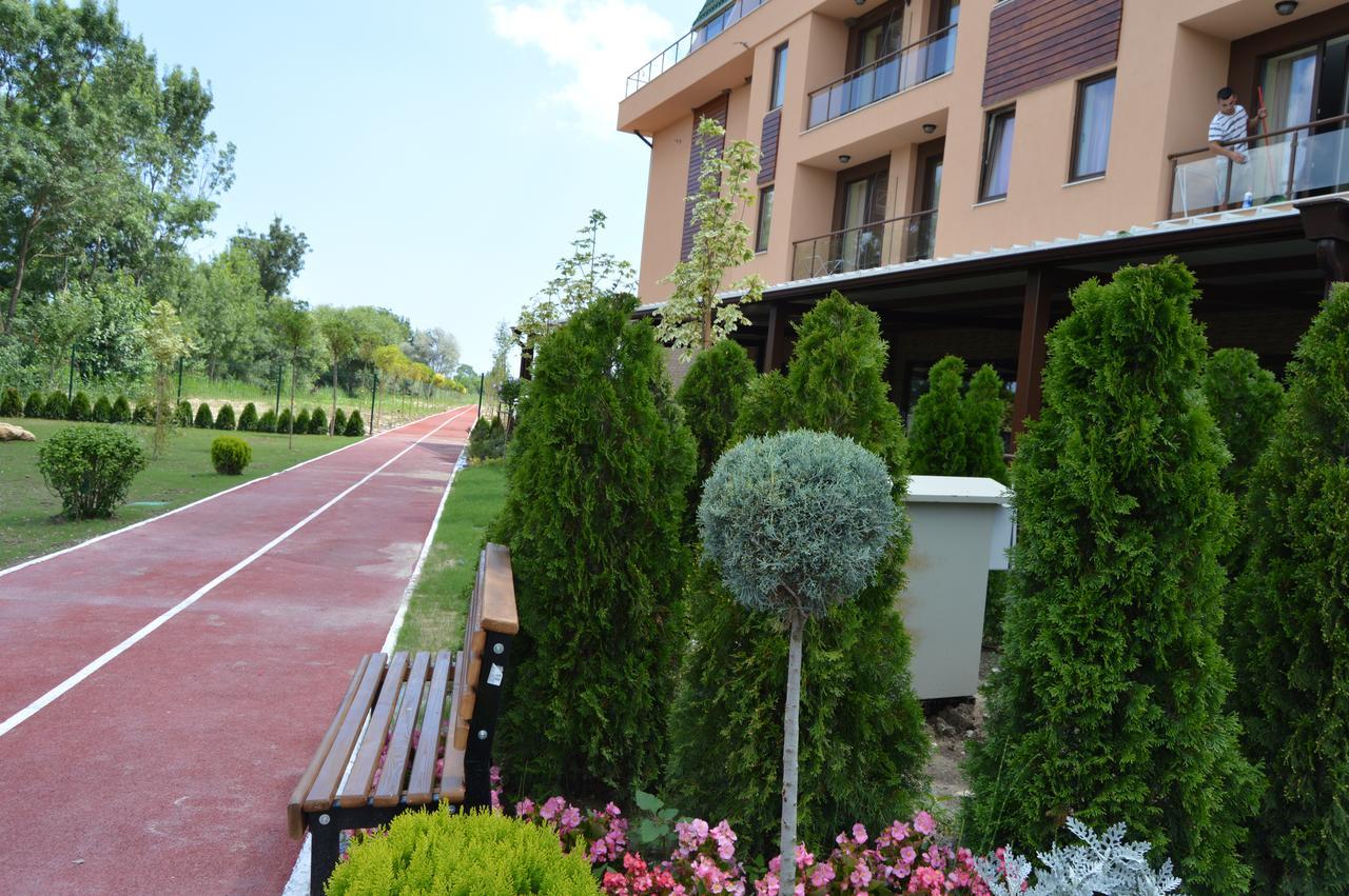 Camp And Pool Hotel Kranevo Exterior photo