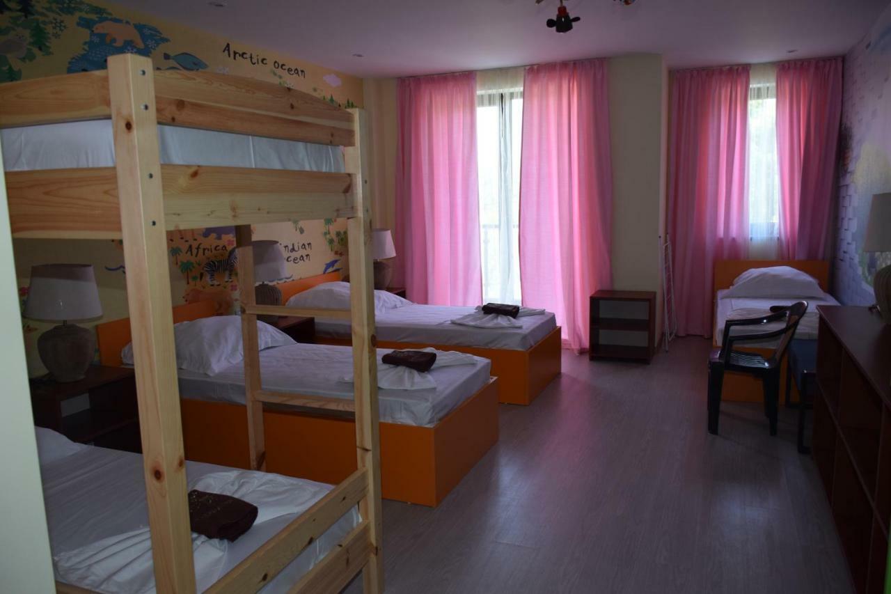 Camp And Pool Hotel Kranevo Exterior photo